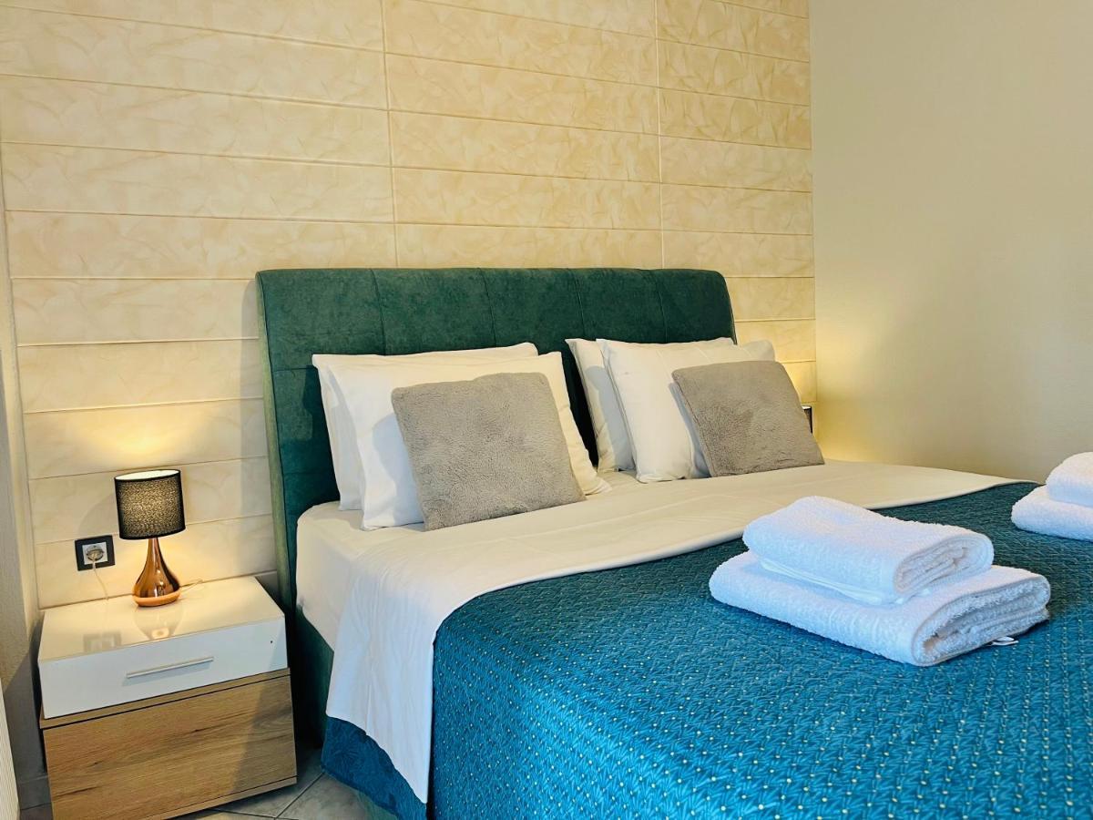 Elite Deluxe 3 Residence Kavala Esterno foto